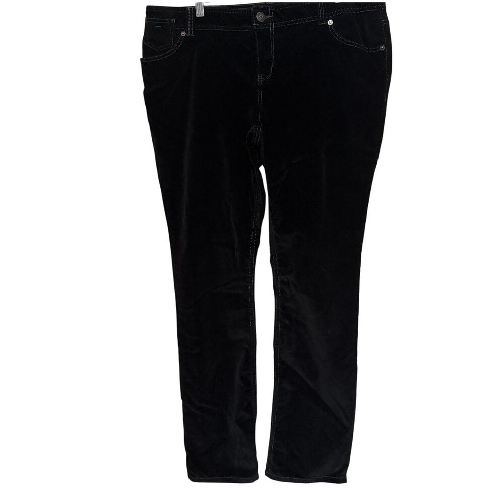 So Junior's Black Fine Corduroy High Rise Straight Leg Pants Size 17